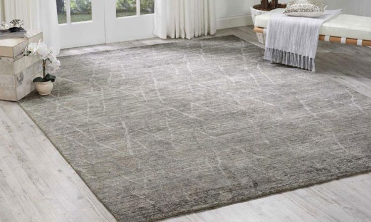 4 Tips To Keep Your Area Rug In Top Form