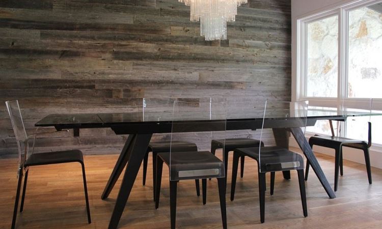 Incorporating a Reclaimed Wood Dining Table Into a Design
